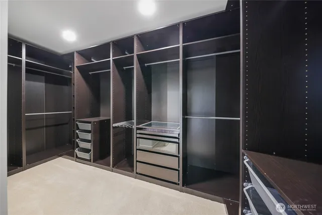 $1,999,000 | 5810 Mont Blanc Place Northwest, Issaquah, WA 98027