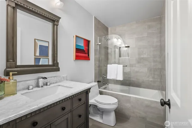 $1,999,000 | 5810 Mont Blanc Place Northwest, Issaquah, WA 98027