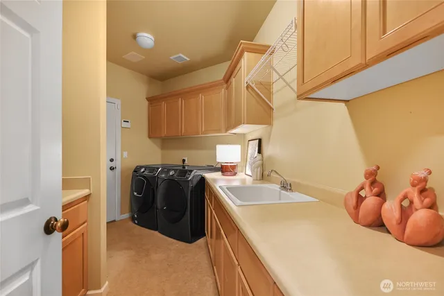 $1,999,000 | 5810 Mont Blanc Place Northwest, Issaquah, WA 98027