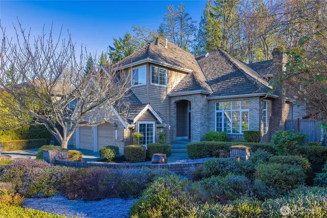 $1,999,000 | 5810 Mont Blanc Place Northwest, Issaquah, WA 98027