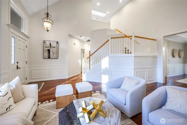 $1,999,000 | 5810 Mont Blanc Place Northwest, Issaquah, WA 98027