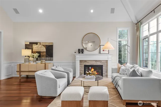 $1,999,000 | 5810 Mont Blanc Place Northwest, Issaquah, WA 98027