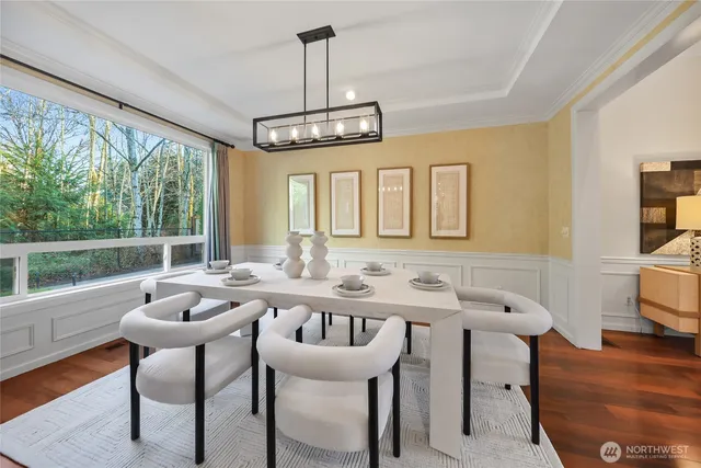 $1,999,000 | 5810 Mont Blanc Place Northwest, Issaquah, WA 98027