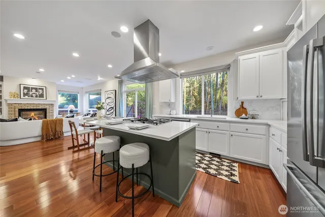 $1,999,000 | 5810 Mont Blanc Place Northwest, Issaquah, WA 98027