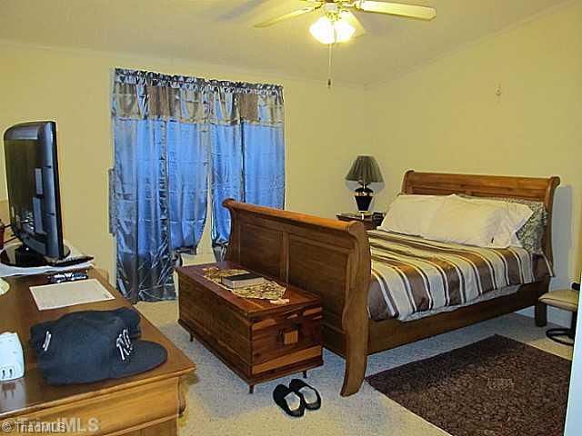 5007 George Miles Road Burlington, NC 27217 - Photo 9 of 15 Master Bedroom.