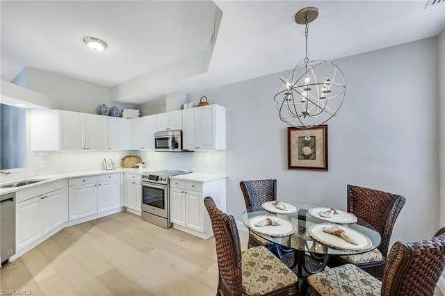 $725,000 | 1550 Clermont Drive, Unit E101, Naples, FL 34109