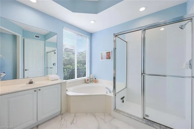 $725,000 | 1550 Clermont Drive, Unit E101, Naples, FL 34109