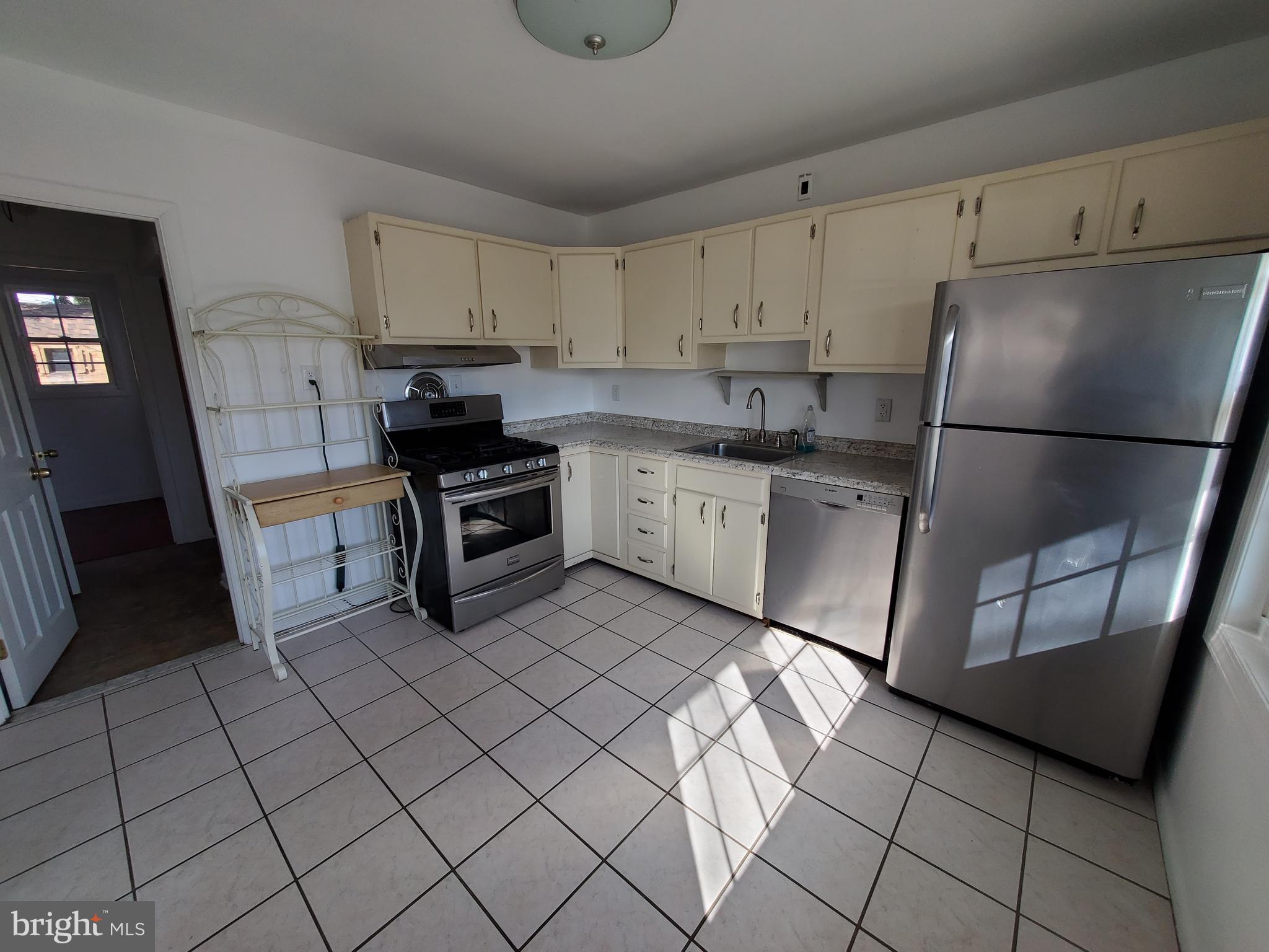 2808 Norcom Road Philadelphia, PA 19154 - Photo 13 of 30 Gallery Image 13