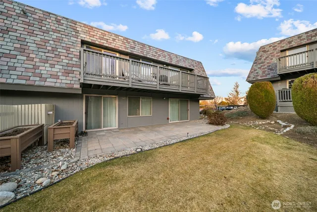 $410,000 | 1535 Castlerock Avenue, Unit 26, Wenatchee, WA 98801