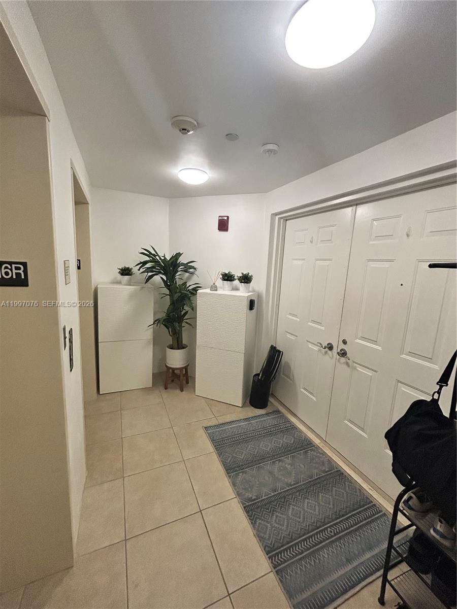 3330 Northeast 190th Street, Unit 1615 Aventura, FL 33180 - Photo 25 of 28