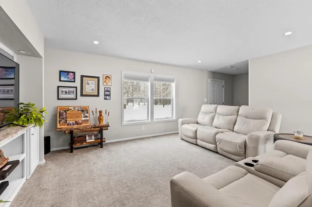 $698,500 | 5758 83rd Avenue Southwest, Staples, MN 56479