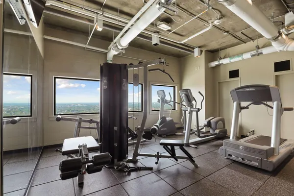 $139,900 | 400 Groveland Avenue, Unit 910, Minneapolis, MN 55403