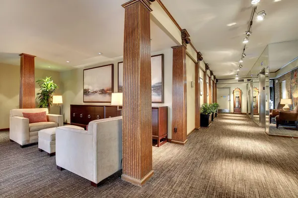 $139,900 | 400 Groveland Avenue, Unit 910, Minneapolis, MN 55403