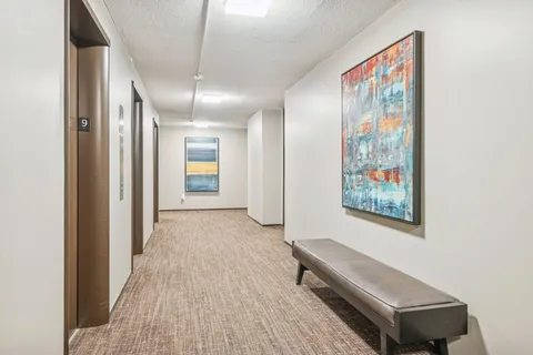 $139,900 | 400 Groveland Avenue, Unit 910, Minneapolis, MN 55403