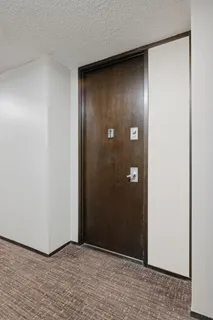 $139,900 | 400 Groveland Avenue, Unit 910, Minneapolis, MN 55403