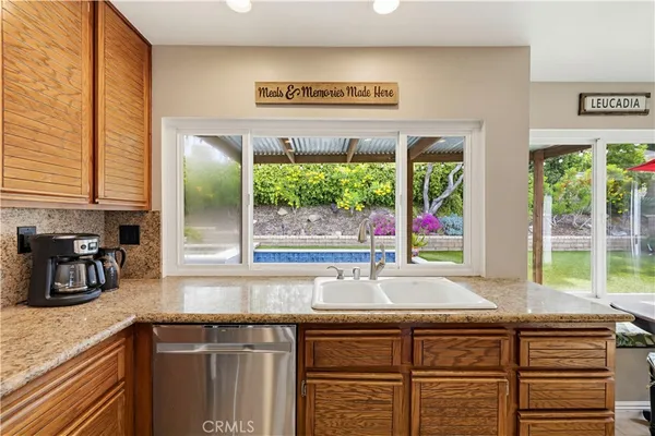 $849,999 | 27814 Santa Clarita Road, Saugus, CA 91350