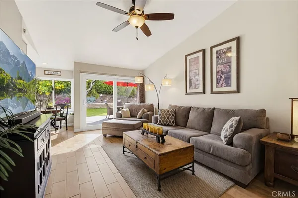 $849,999 | 27814 Santa Clarita Road, Saugus, CA 91350