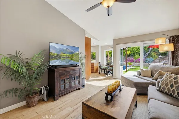 $849,999 | 27814 Santa Clarita Road, Saugus, CA 91350