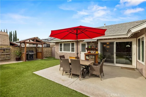 $849,999 | 27814 Santa Clarita Road, Saugus, CA 91350