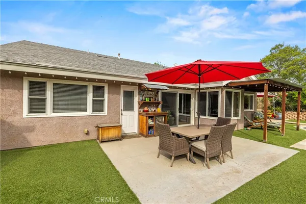 $849,999 | 27814 Santa Clarita Road, Saugus, CA 91350
