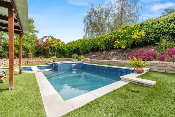 $849,999 | 27814 Santa Clarita Road, Saugus, CA 91350