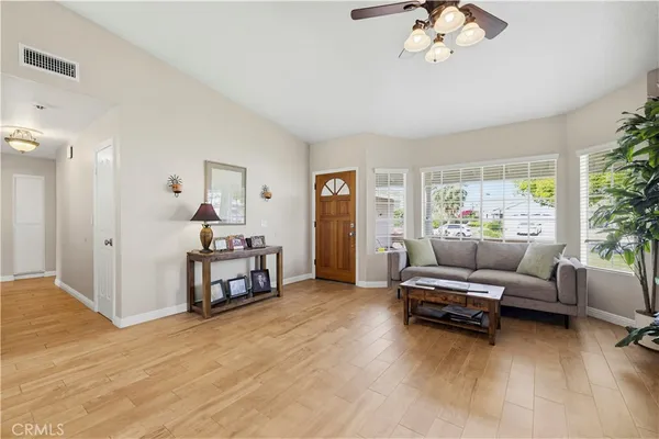 $849,999 | 27814 Santa Clarita Road, Saugus, CA 91350