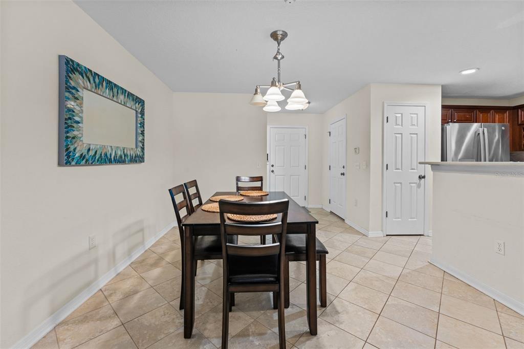 11646 Mango Ridge Boulevard Seffner, FL 33584 - Photo 8 of 41