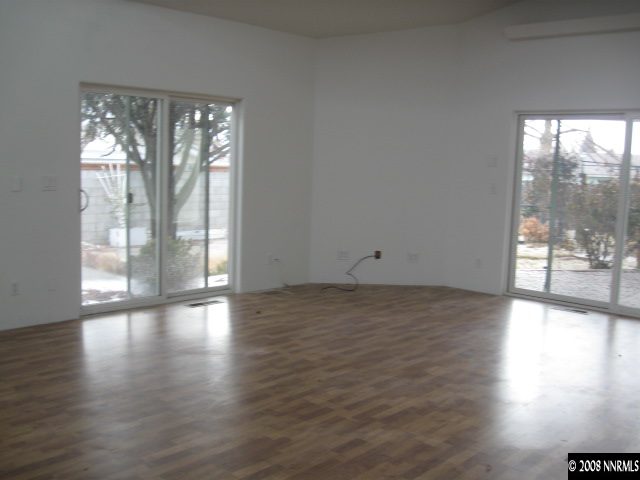 830 West Peckham Lane Reno, NV 89509 - Photo 4 of 6 Photo 4
