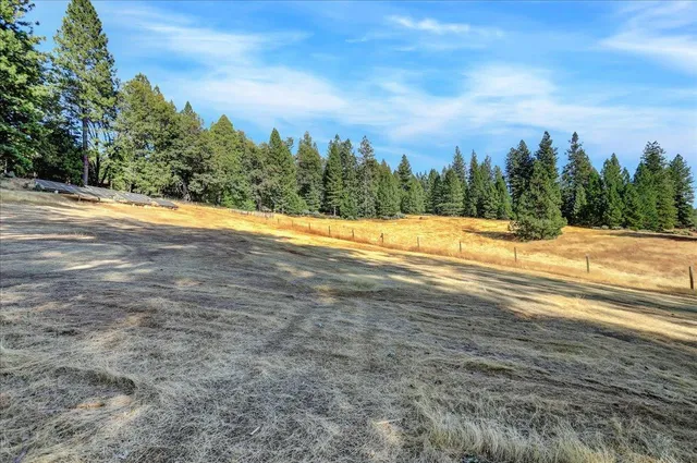 $2,400,000 | 18955 Lake City Road, Nevada City, CA 95959