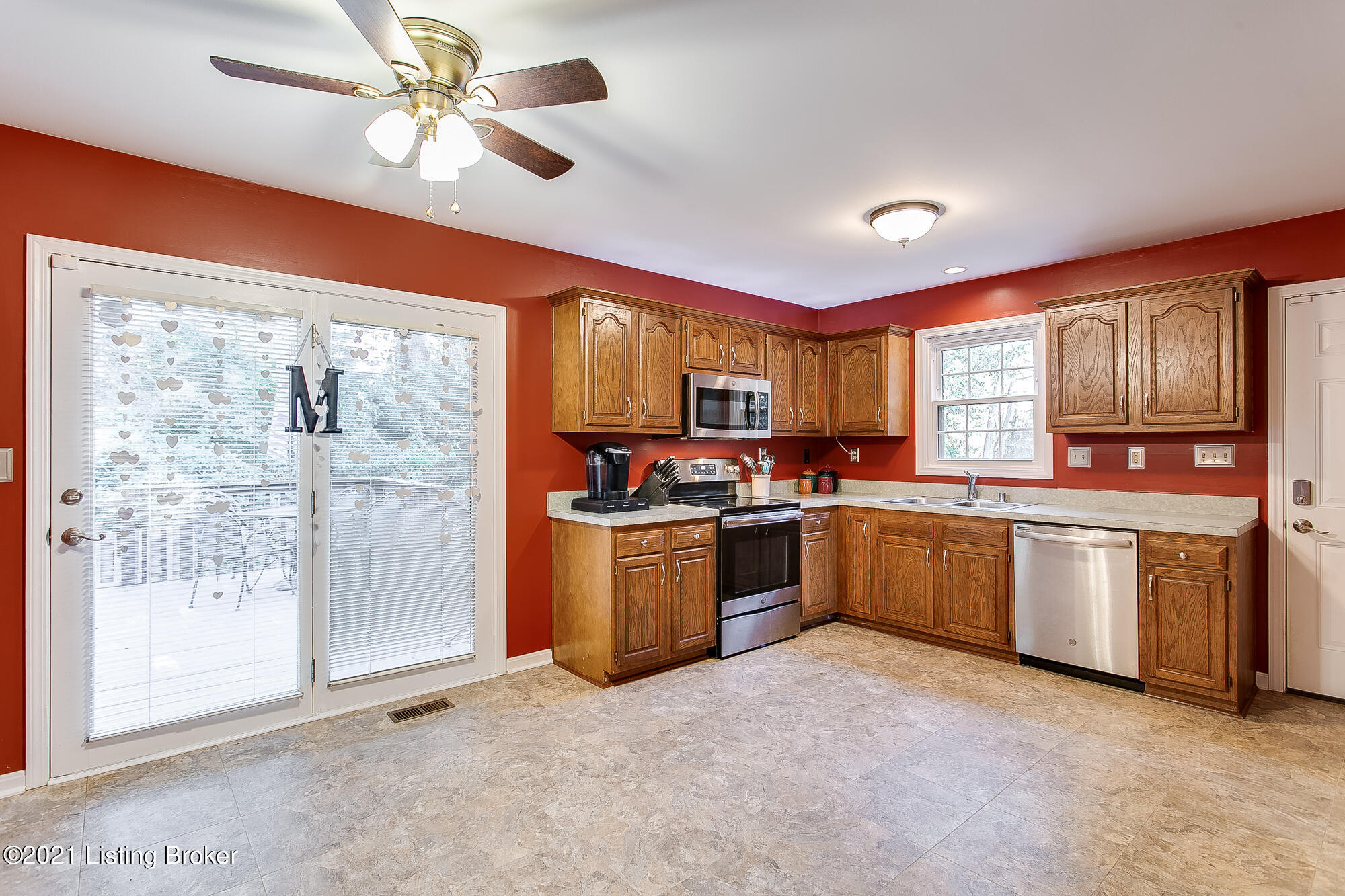 1500 Autumn Ridge Road Louisville, KY 40242 - Photo 14 of 42 1500 Autumn Ridge Rd-14