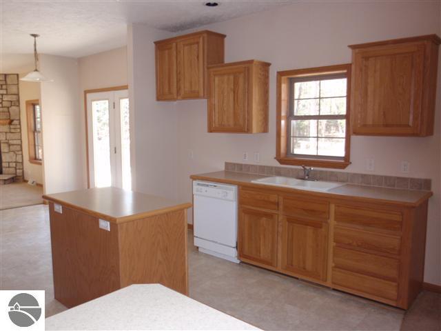2592 Wallaker Road Benzonia, MI 49616 - Photo 7 of 15 1714539-6.JPG