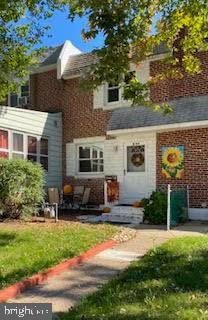 743 Bennington Road Folcroft, PA 19032 - Photo 1 of 22 a front view of a house with a yard
