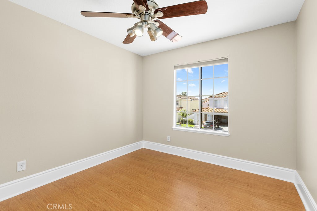 6 Aprilla Irvine, CA 92614 - Photo 18 of 37 Guest room 1 of 3