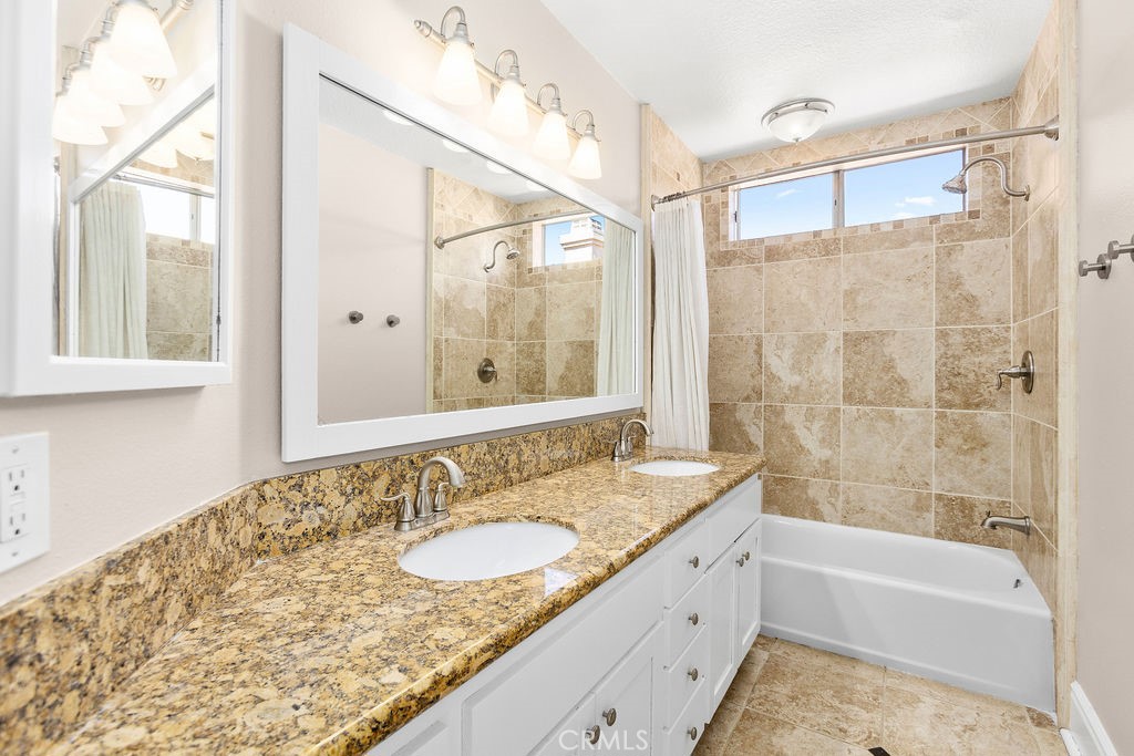 6 Aprilla Irvine, CA 92614 - Photo 22 of 37 Guest bathroom with 2 sinks