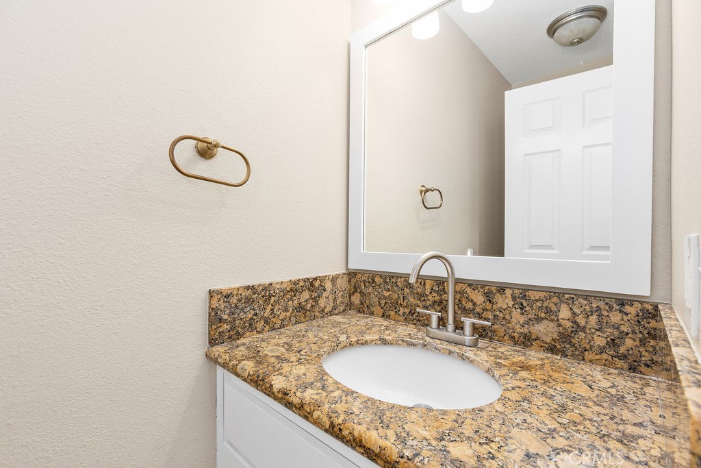 6 Aprilla Irvine, CA 92614 - Photo 27 of 37 Downstairs guest bathroom