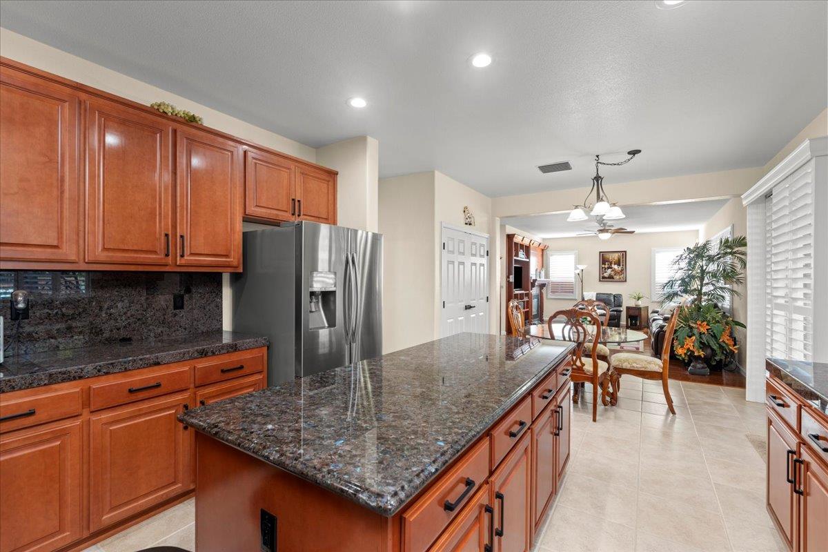 3670 Topaz Road West Sacramento, CA 95691 - Photo 12 of 36