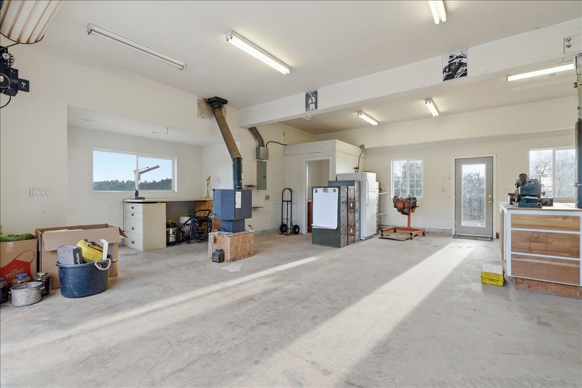 5525 Green Valley Road Placerville, CA 95667 - Photo 39 of 53 Bring your toys and projects