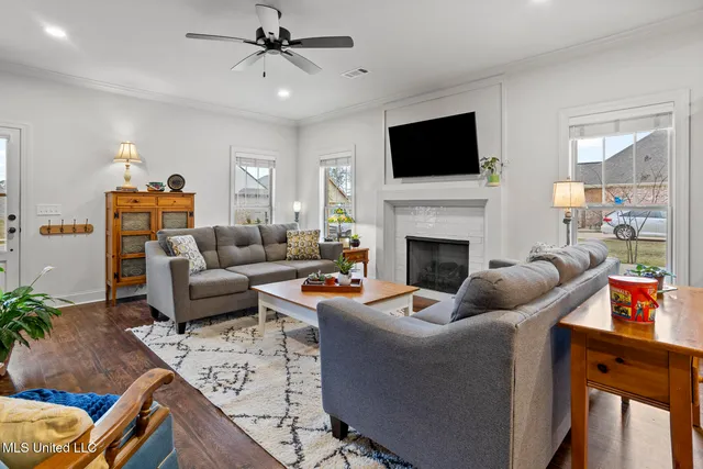 $339,800 | 842 Long Leaf Circle, Brandon, MS 39042