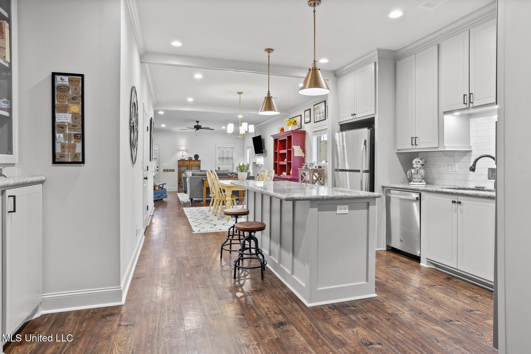 842 Long Leaf Circle Brandon, MS 39042 - Photo 8 of 24 842 Long Leaf-17