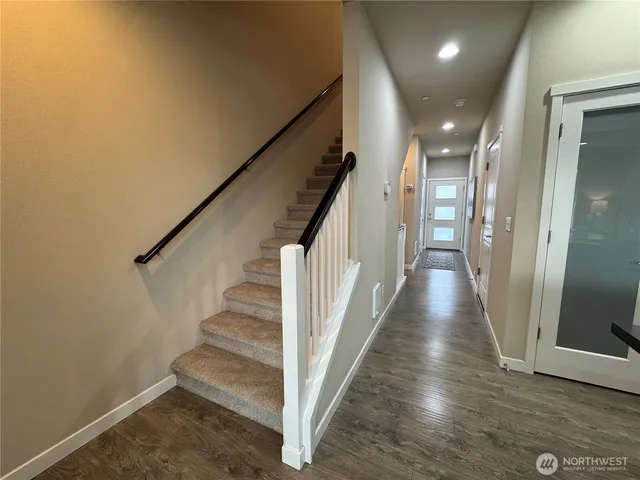 $585,000 | 7921 20th Avenue Southeast, Everett, WA 98203