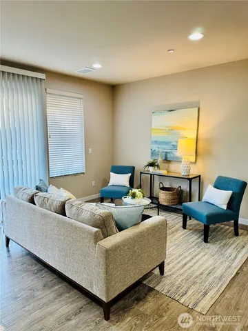 $585,000 | 7921 20th Avenue Southeast, Everett, WA 98203