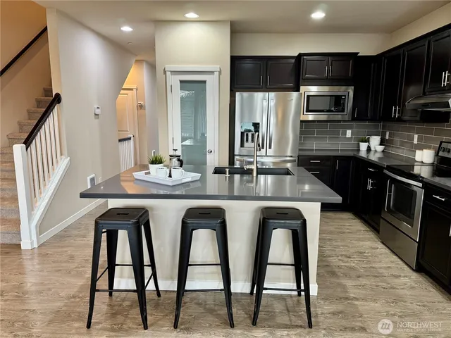 $585,000 | 7921 20th Avenue Southeast, Everett, WA 98203