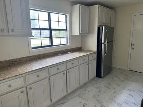 $1,995 | 2318 Kingsdale Drive, Deer Park, TX 77536