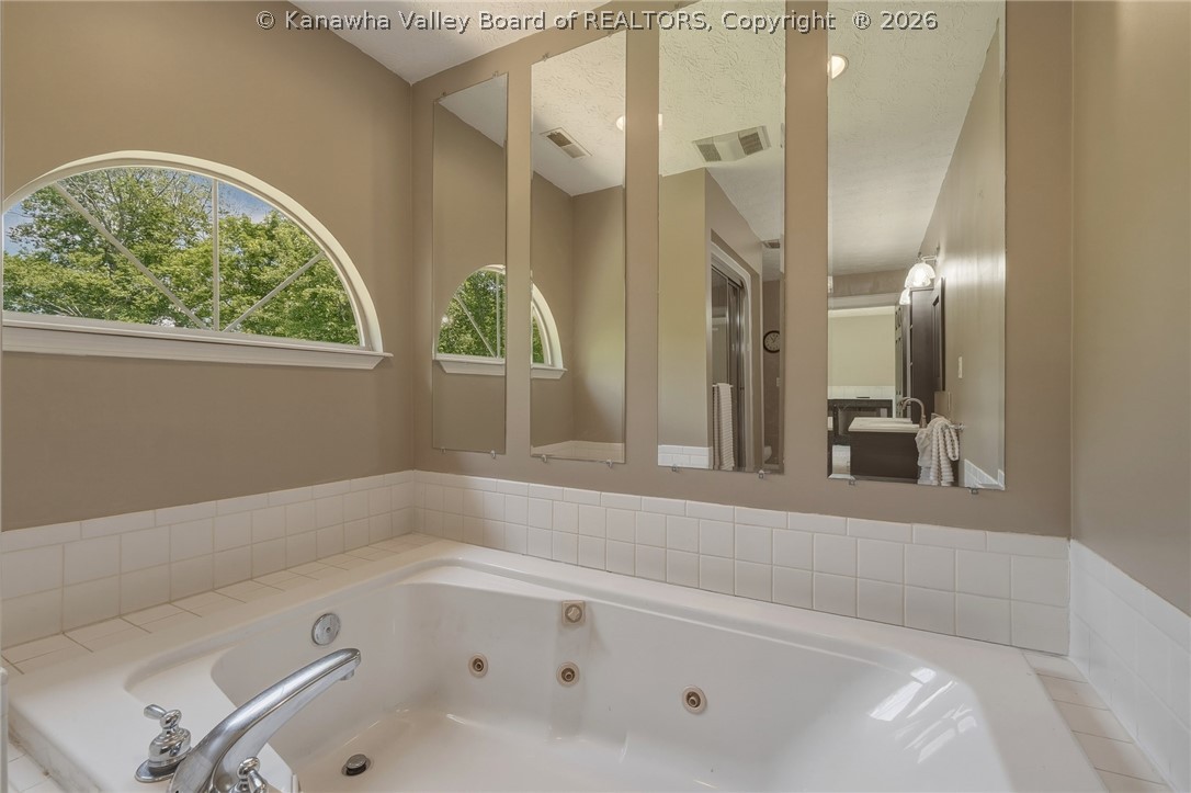 52 Timberlane Road Milton, WV 25541 - Photo 25 of 48 Gallery Image 25