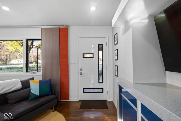 $2,200 | 10327 Orchard Way, Indianapolis, IN 46280