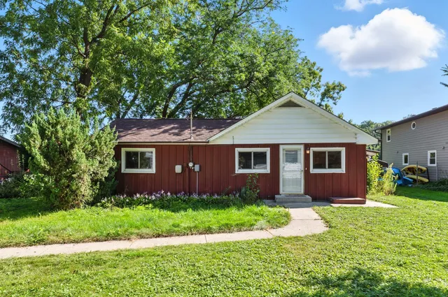 $369,000 | 4305 Riverside Road, Waterford, WI 53185