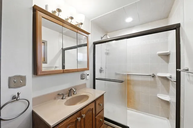 $369,000 | 4305 Riverside Road, Waterford, WI 53185