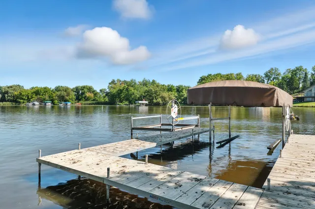 $369,000 | 4305 Riverside Road, Waterford, WI 53185