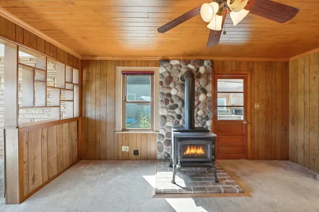 $369,000 | 4305 Riverside Road, Waterford, WI 53185