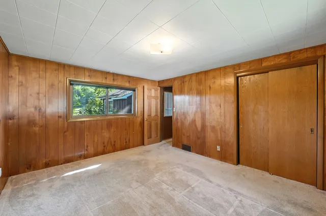 $369,000 | 4305 Riverside Road, Waterford, WI 53185